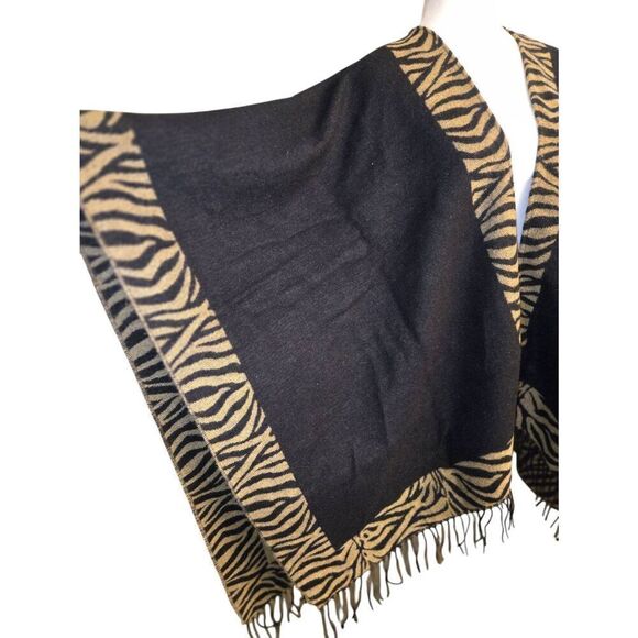 Accessory Street Vintage Women's One Size Reversible Black/Light Brown Cape - Picture 5 of 12